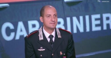 Furti in casa, i ladri guardano i social: "Non postate le foto delle vostre vacanze"