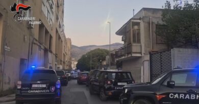 Ucciso con cacciavite allo Zen dopo aver sorpreso ladri, tre fermi