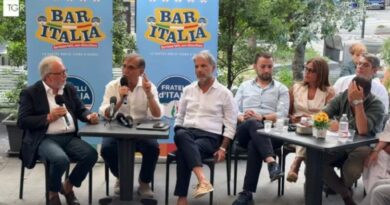 La Russa a Ragalna: "Schifani è il presidente della coalizione"