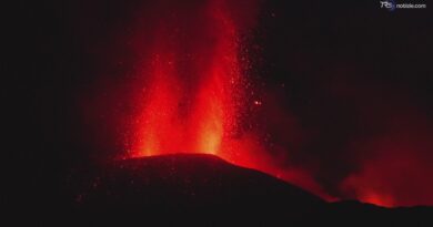 La potenza dell'eruzione dell'Etna: intensa attività esplosiva