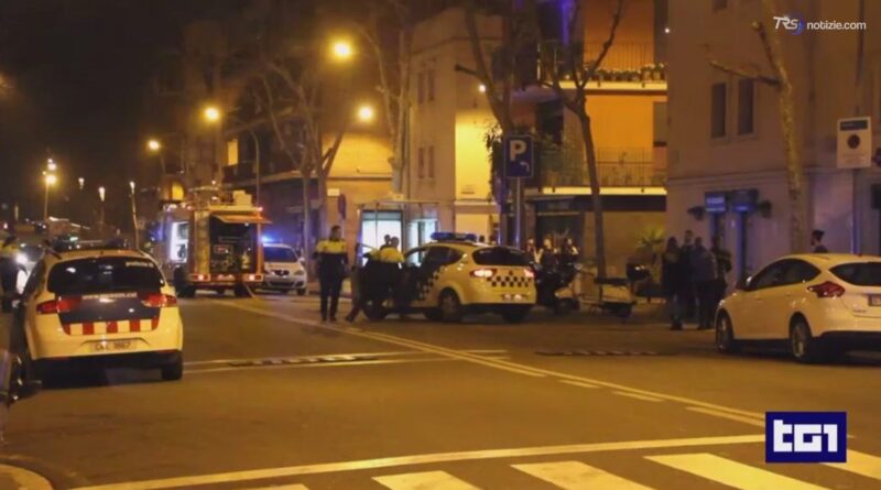 Il 21enne pestato a Barcellona si risveglia