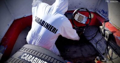 Barchino di migranti in fuga travolge 17enne in Sardegna: arrestato presunto scafista
