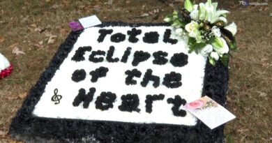 L'ultimo saluto a Bonnie Tyler: i fan ricordano la cantante di “Total Eclipse of the Heart”