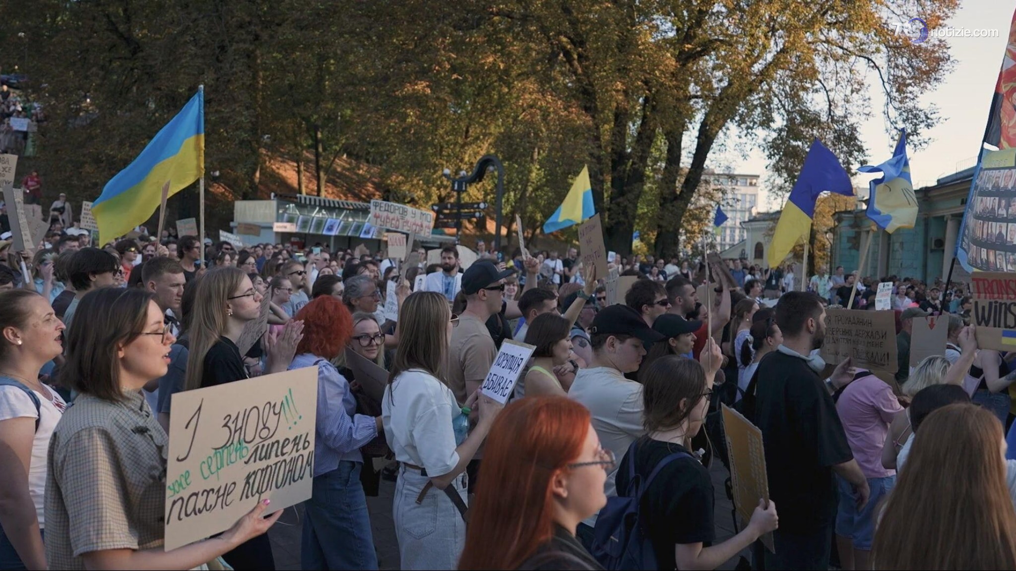 L'anticorruzione ucraina indaga sul governo di Zelensky, licenziata la vice capo staff