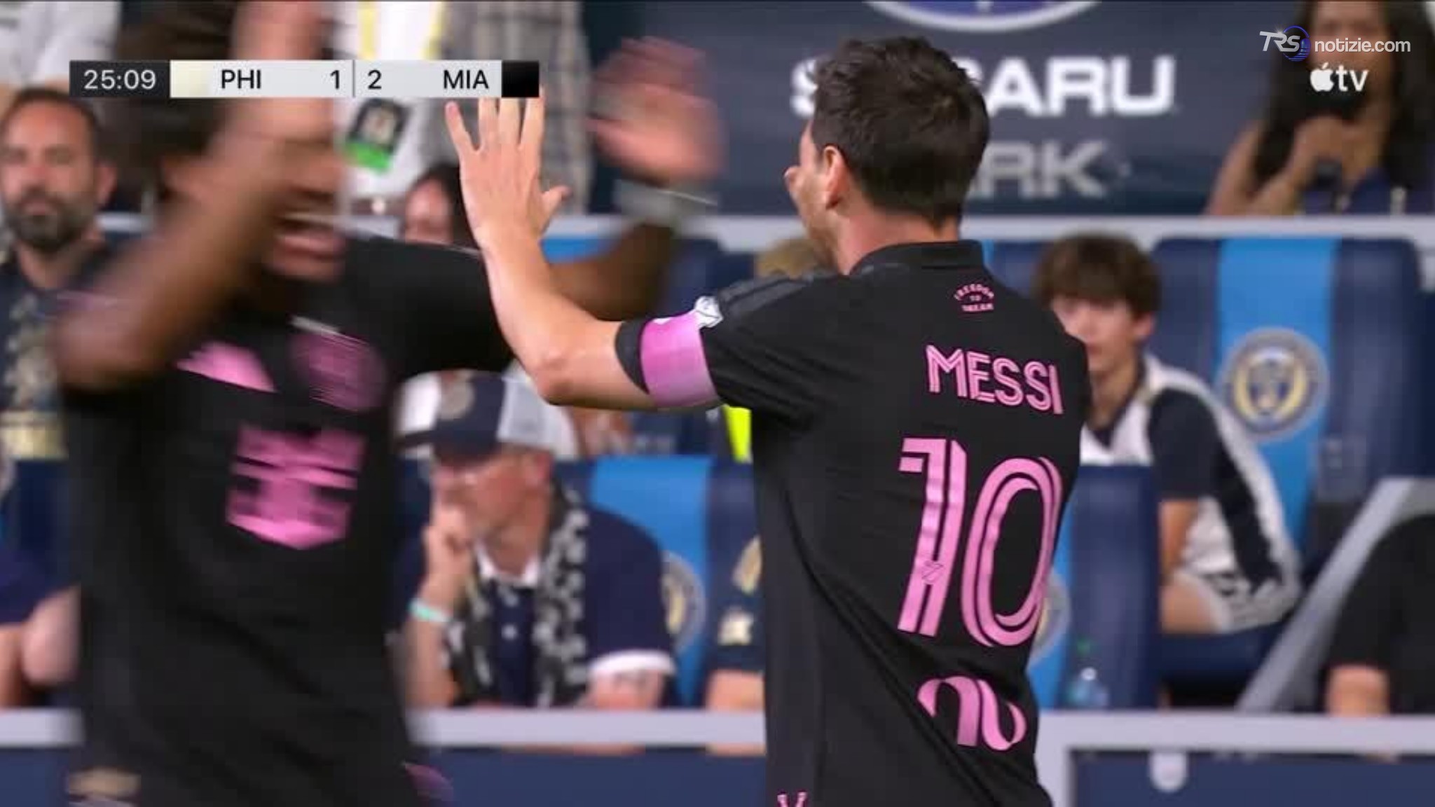 Messi segna il primo gol dopo la morte del padre