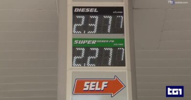 La benzina torna sopra i due euro ovunque, ai massimi da settembre 2023