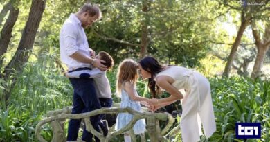 Harry e Meghan tornano in Gran Bretagna, ma restano fuori dalla Corona