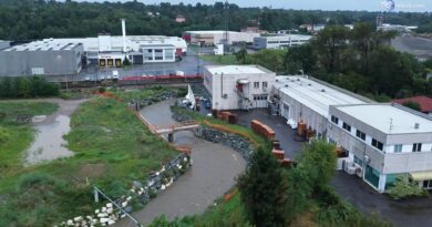 Il fiume Seveso ingrossato a dismisura dopo le piogge: la vista dall'alto
