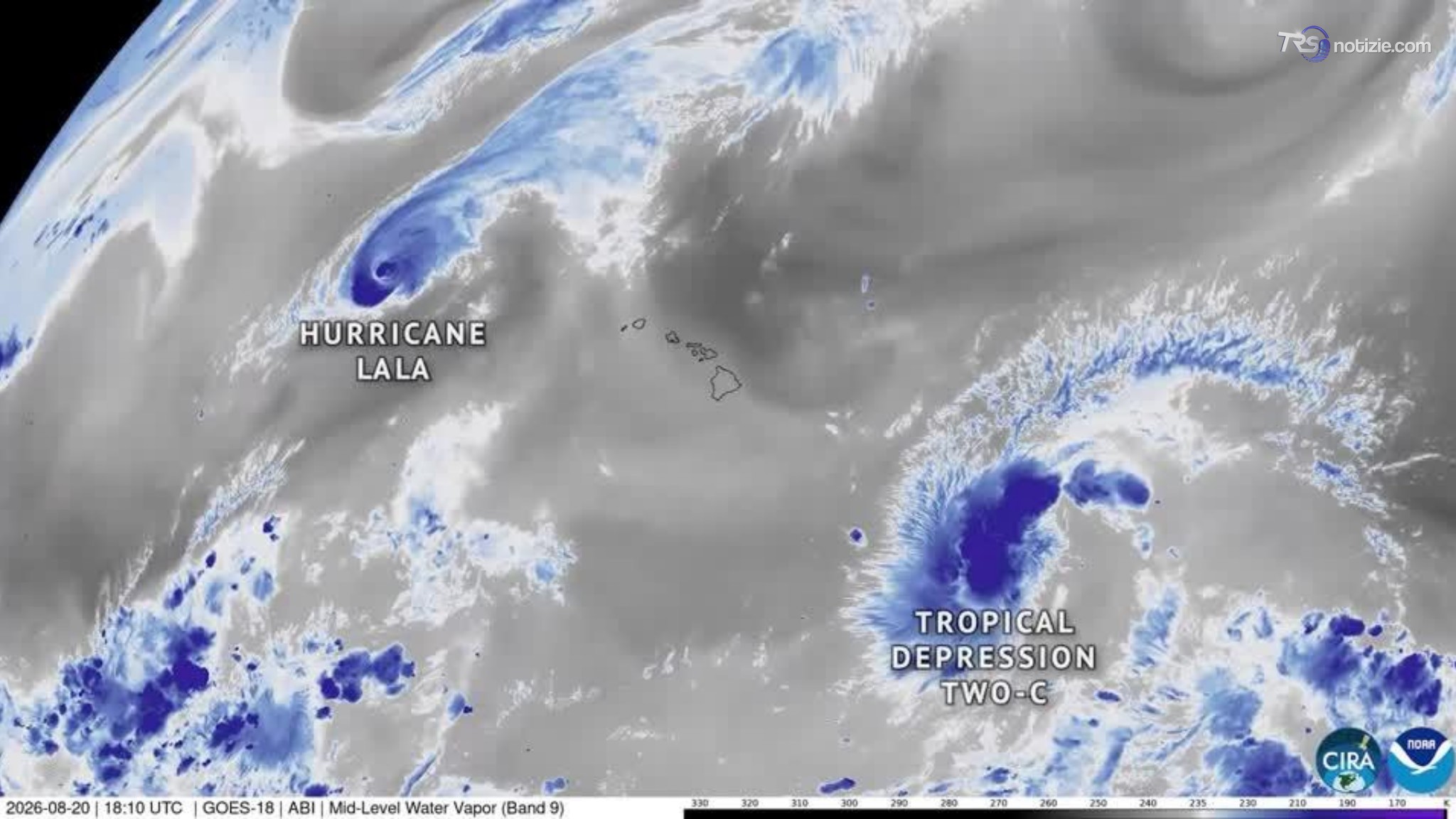 Tempesta sul Pacifico, mulinelli blu si muovono vorticosamente: immagini satellitari