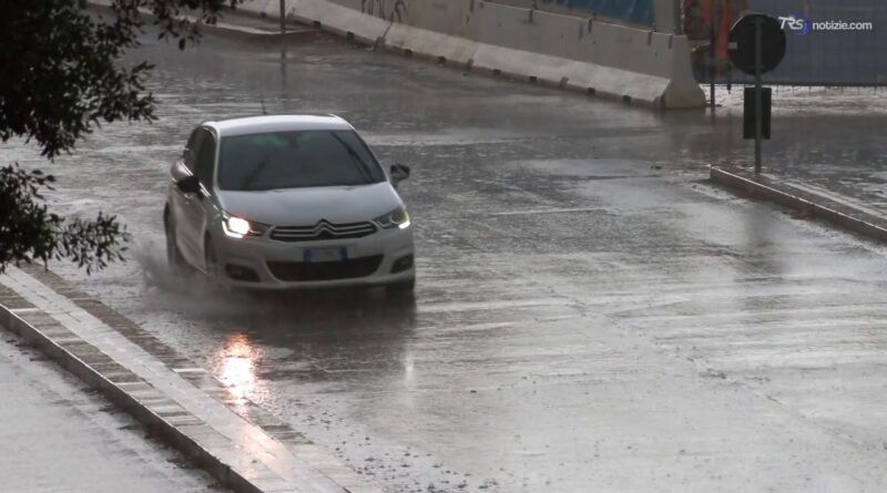 Temporale lampo a Roma: 20 minuti di acquazzoni e raffiche di vento