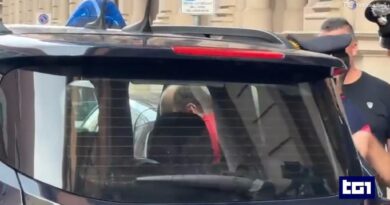 Donna trovata morta in casa, il figlio confessa: "Ho ucciso mia madre"