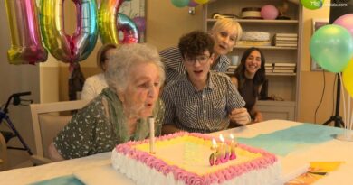 I 106 anni di Flora: “Il mio consiglio ai giovani? Solo di essere felici”