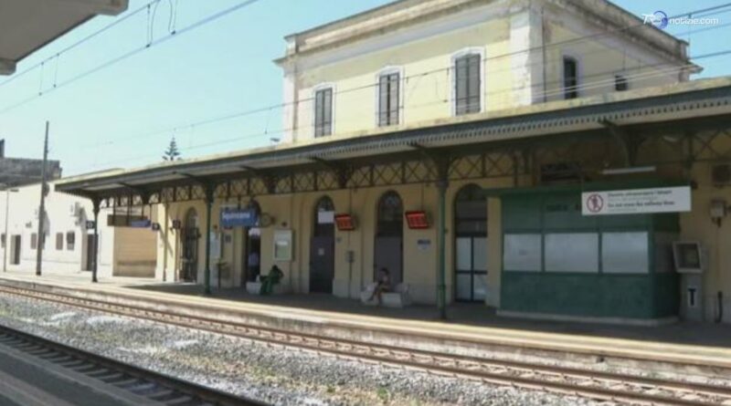 Squinzano, 17enne muore investita da un treno