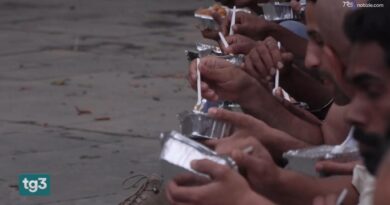 Solidarietà a Trieste: volontari e migranti uniti contro odio e intimidazioni