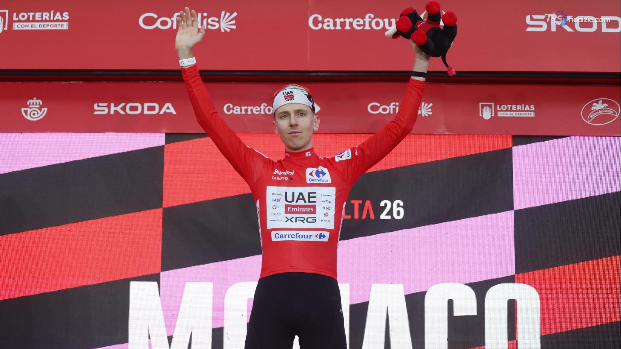 Vuelta, Pogacar cade e si ritira