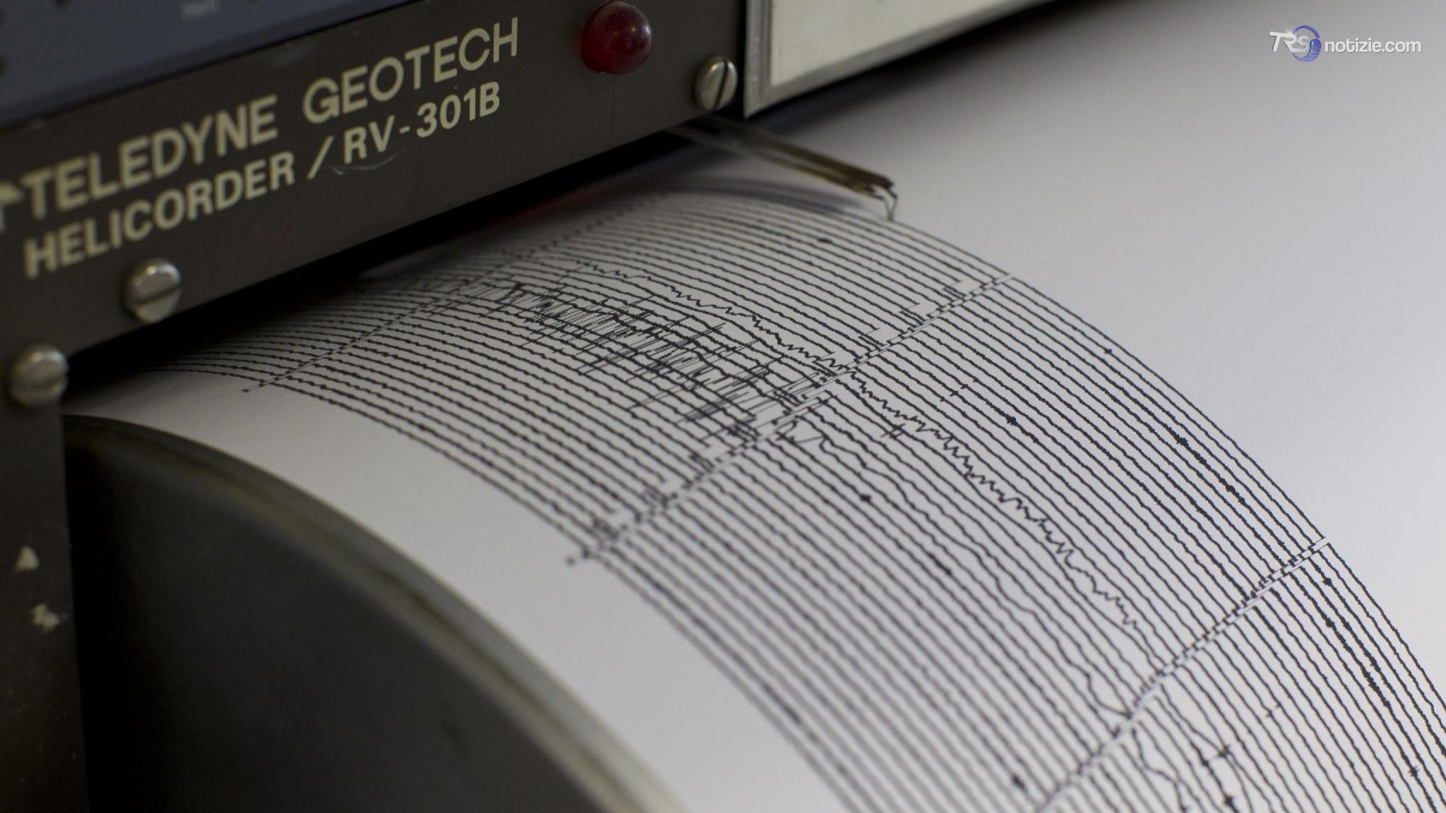 Giappone, sisma 5,9 vicino Tokyo: almeno 12 feriti. Nessun rischio tsunami
