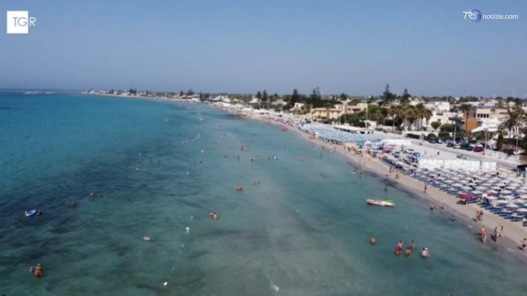 La stagione promette di allungarsi nella spiaggia mazarese di Tonnarella
