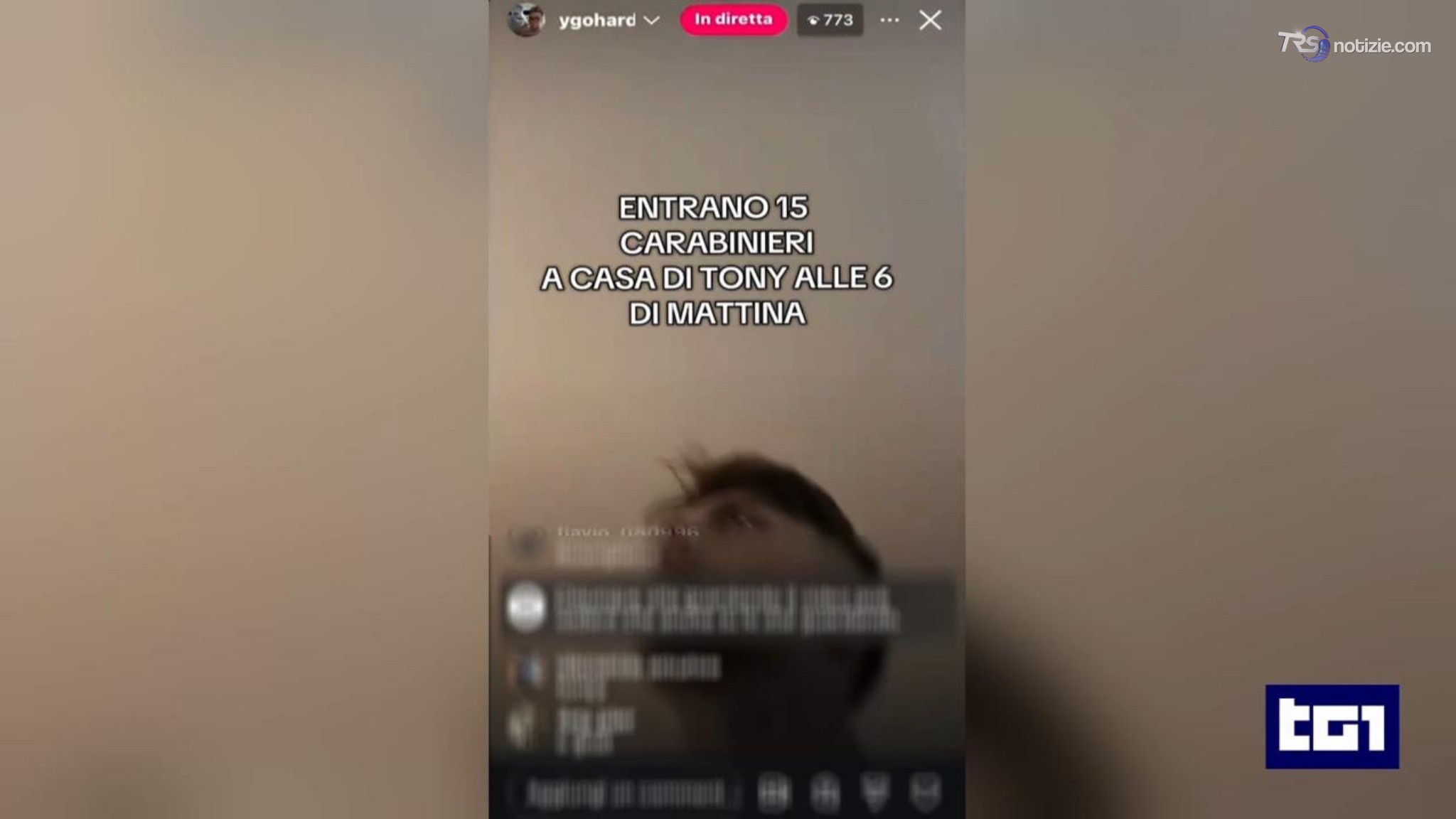 Filma sui social la perquisizione: arrestato il trapper Tony Boy, trovato con droga e armi in casa