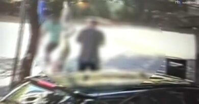 Clochard massacrato di botte a Caserta, video shock sui social