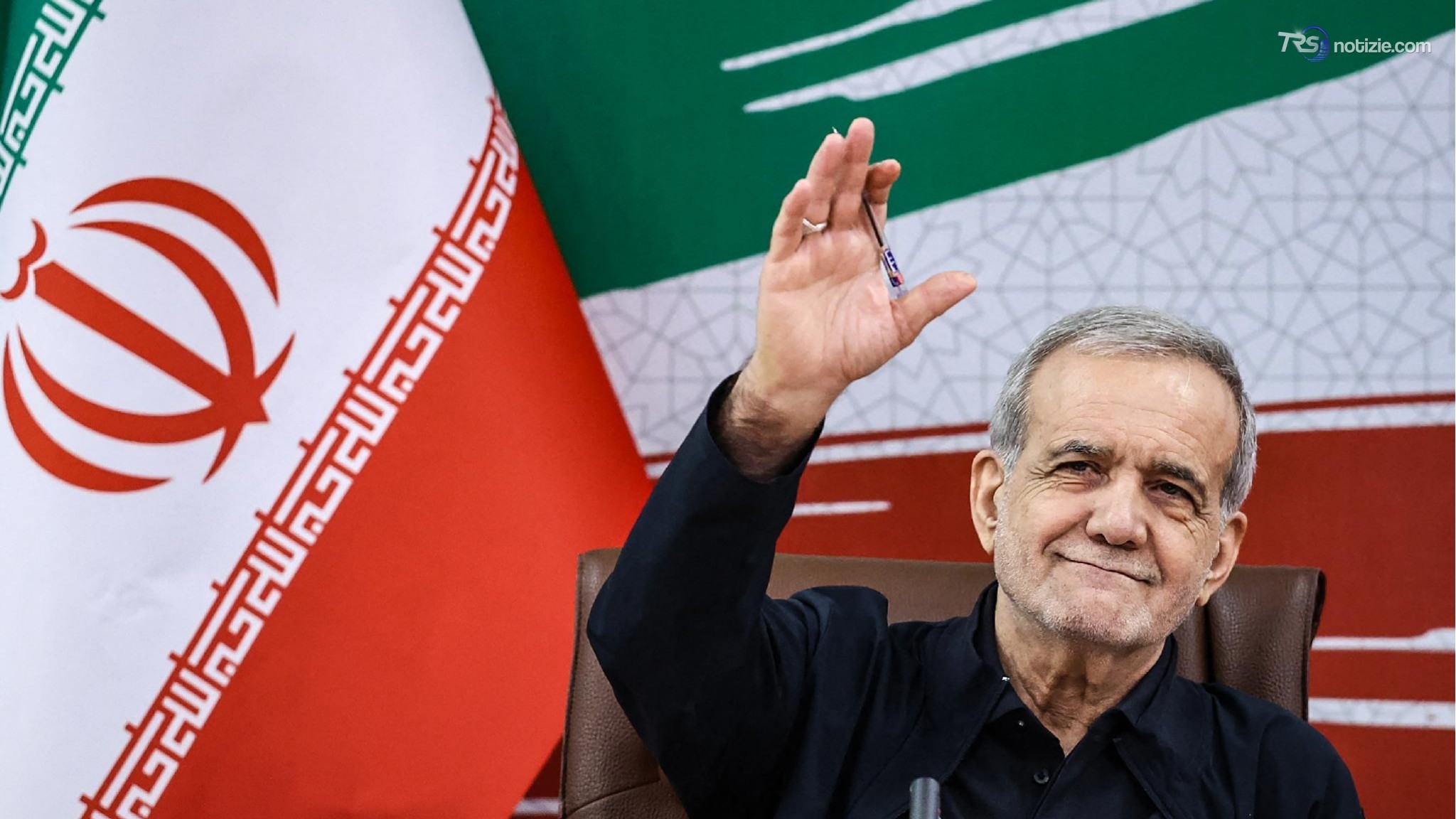 Teheran: "Gli Stati Uniti sono disperati, Hormuz resta chiuso"