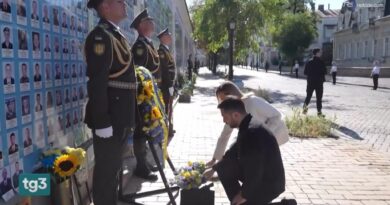 L'Ucraina celebra con gli amici i suoi 35 anni di indipendenza
