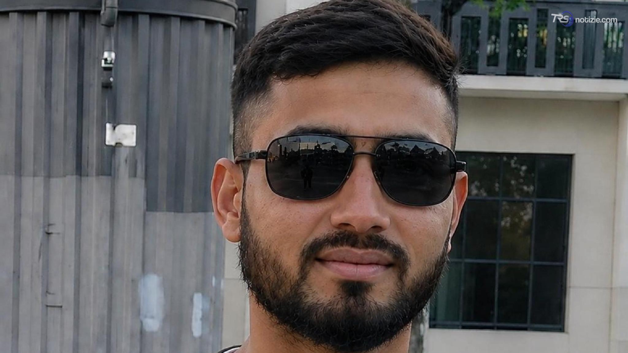 Il bracciante trovato morto nel bagagliaio dell'auto, l'autopsia: pestato e finito a coltellate