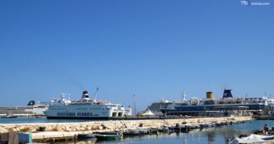 Tre missili da guerra nascosti nel furgone, arrestato un cittadino francese a Bari