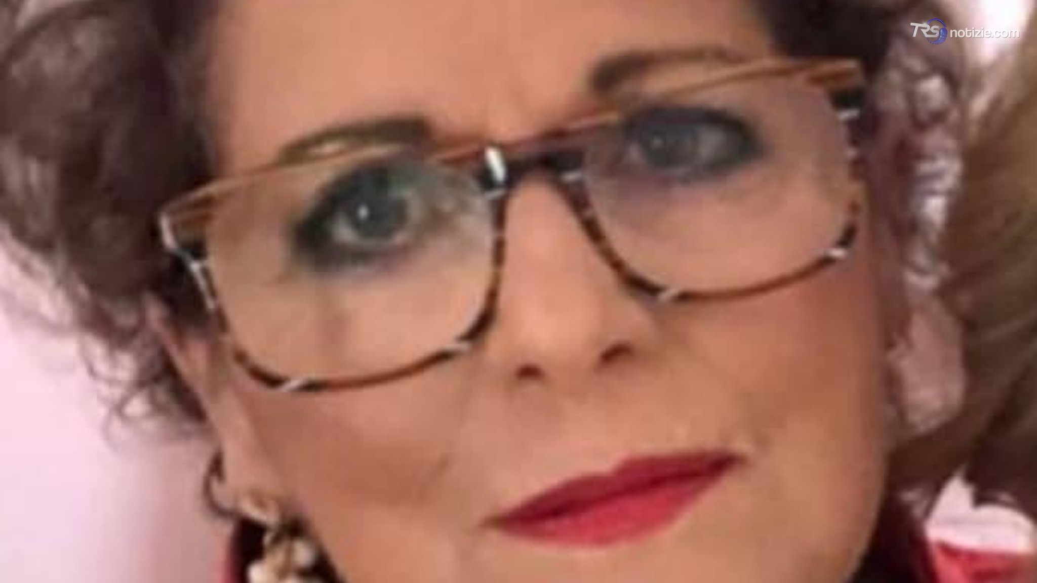 Donna morta tra le fiamme, fermata la figlia