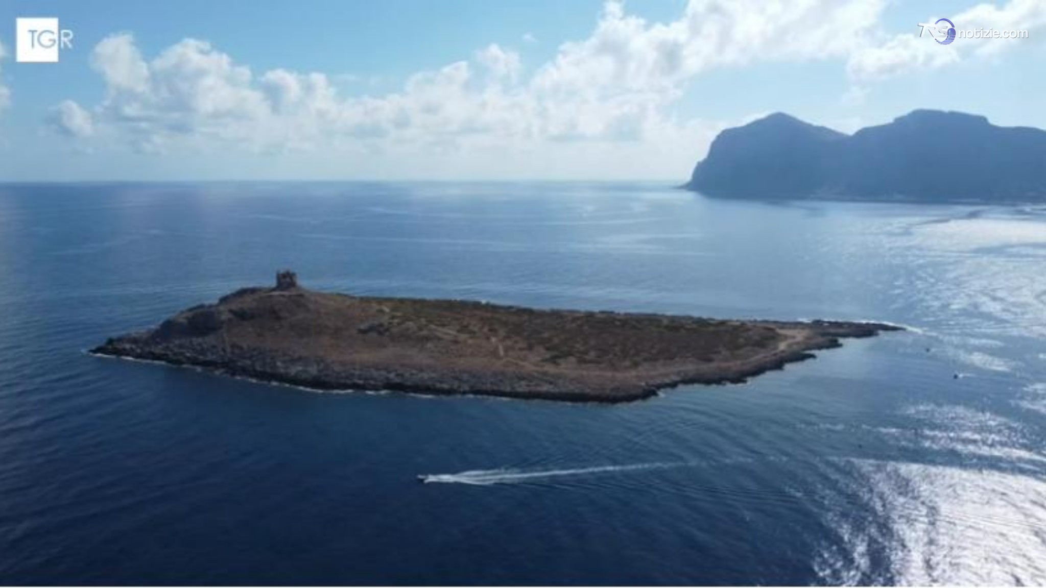 Pezzi di Sicilia in vendita, all'interno di aree marine protette