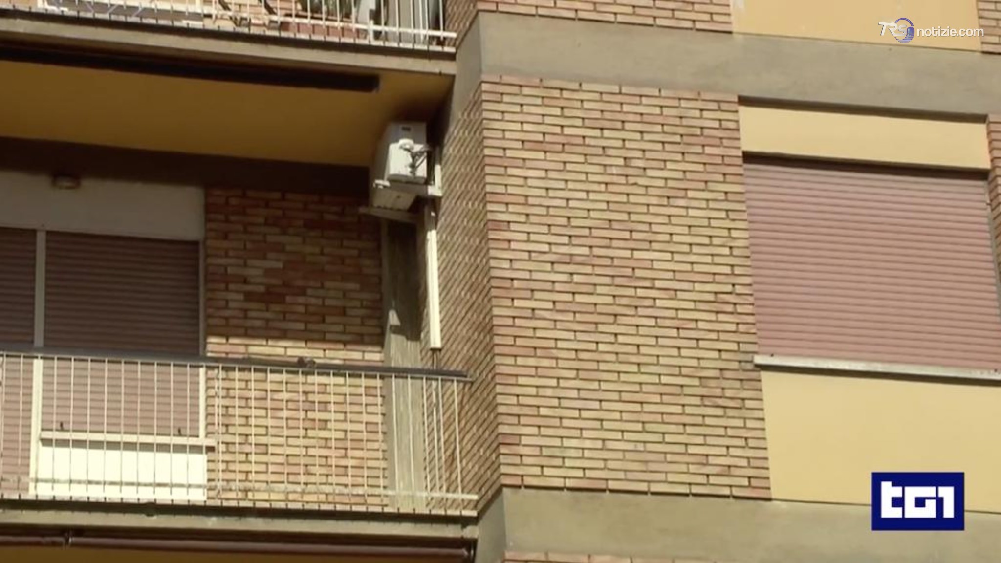 Roma, 16enne aggredisce la madre e la picchia a morte. Lui stesso ha chiamato numero di emergenza