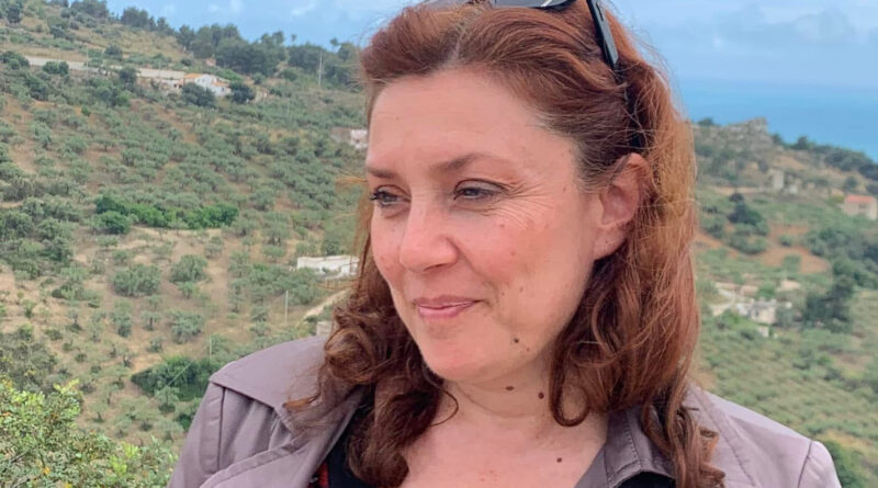 Sciacca, rimossi quattro pini in via Catusi. Sinagra: «Erano pericolosi per l’incolumità delle persone»