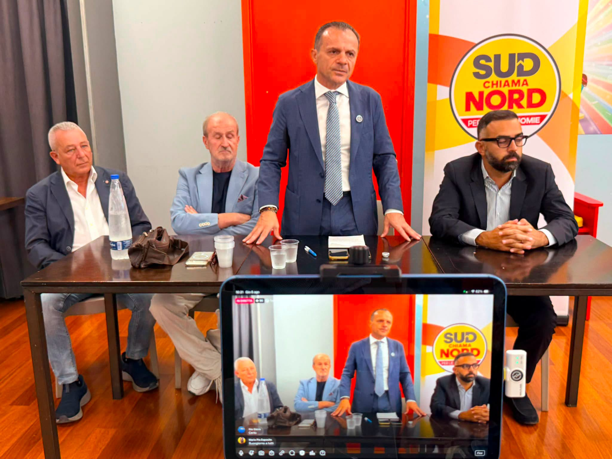 Brucculeri e Blò aderiscono a Sud chiama Nord. De Luca attacca – “Sciacca ridotta a letamaio”