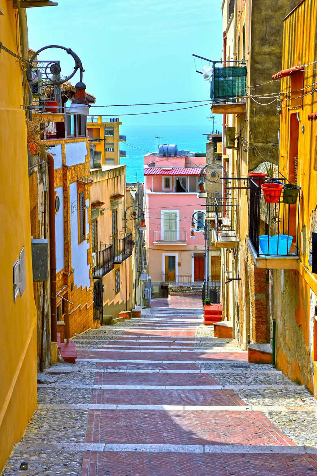 Turismo, Sciacca prima in provincia per presenze nel 2025: Ferragosto vicino al sold out