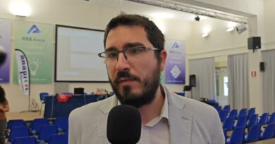 “Sciacca non è un palcoscenico”, Termine replica a Cateno De Luca: «Insultata un’intera comunità»