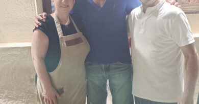 Sciacca, anche Moreno Torricelli sceglie la Pizzeria Meraviglia: cena con lo staff della Juventus Academy