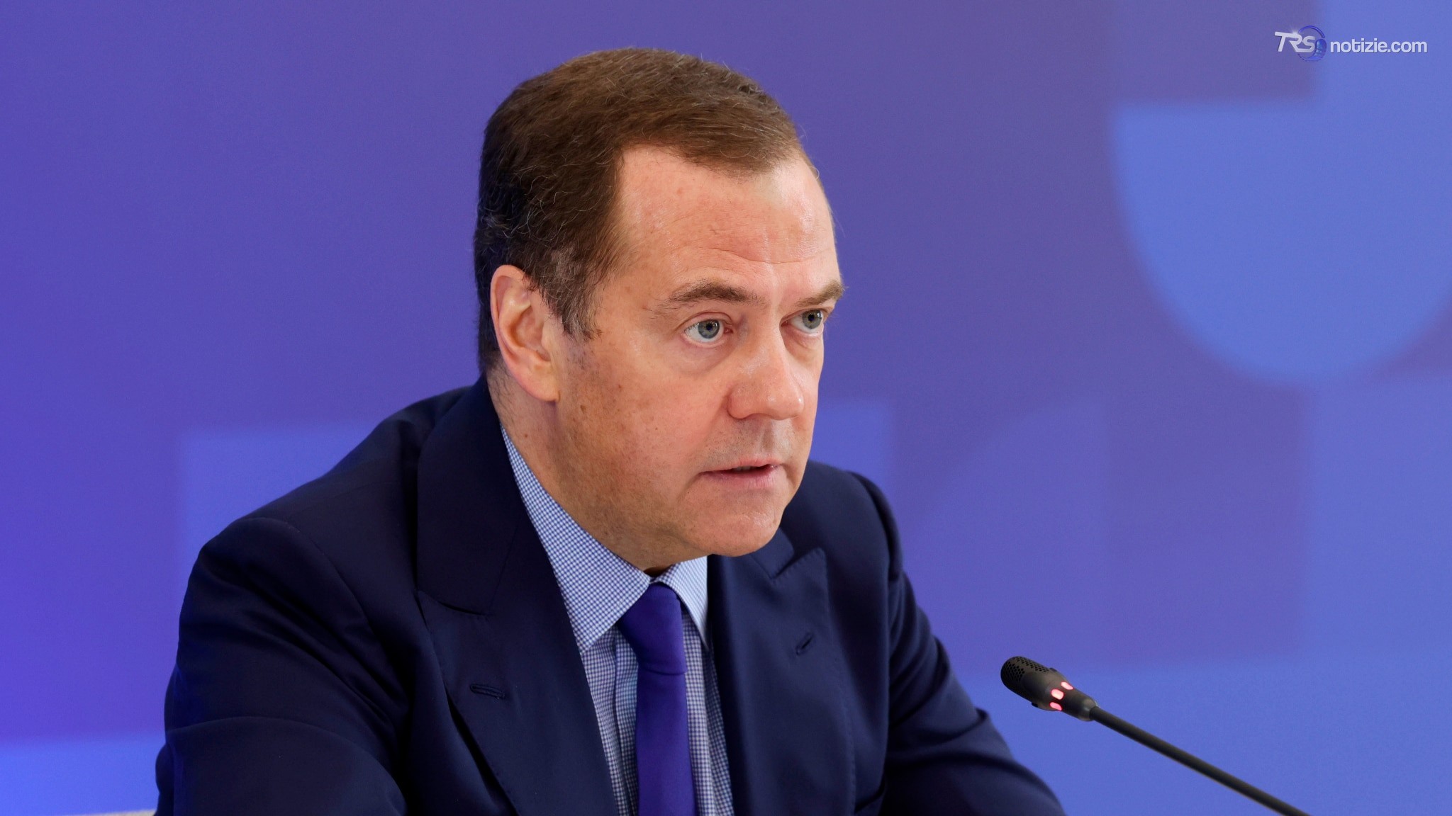 Russia: Medvedev, Europa capisce solo linguaggio della forza