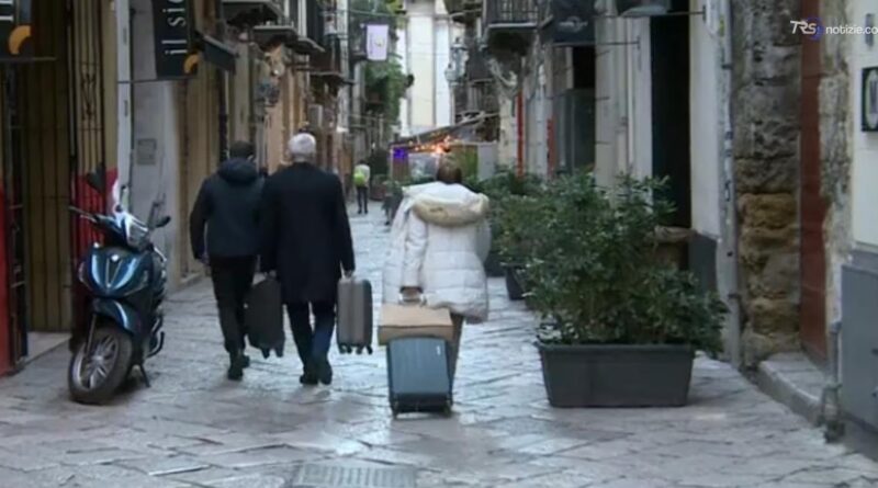Palermo, 4 arresti per una violenta rapina a due turisti in centro città