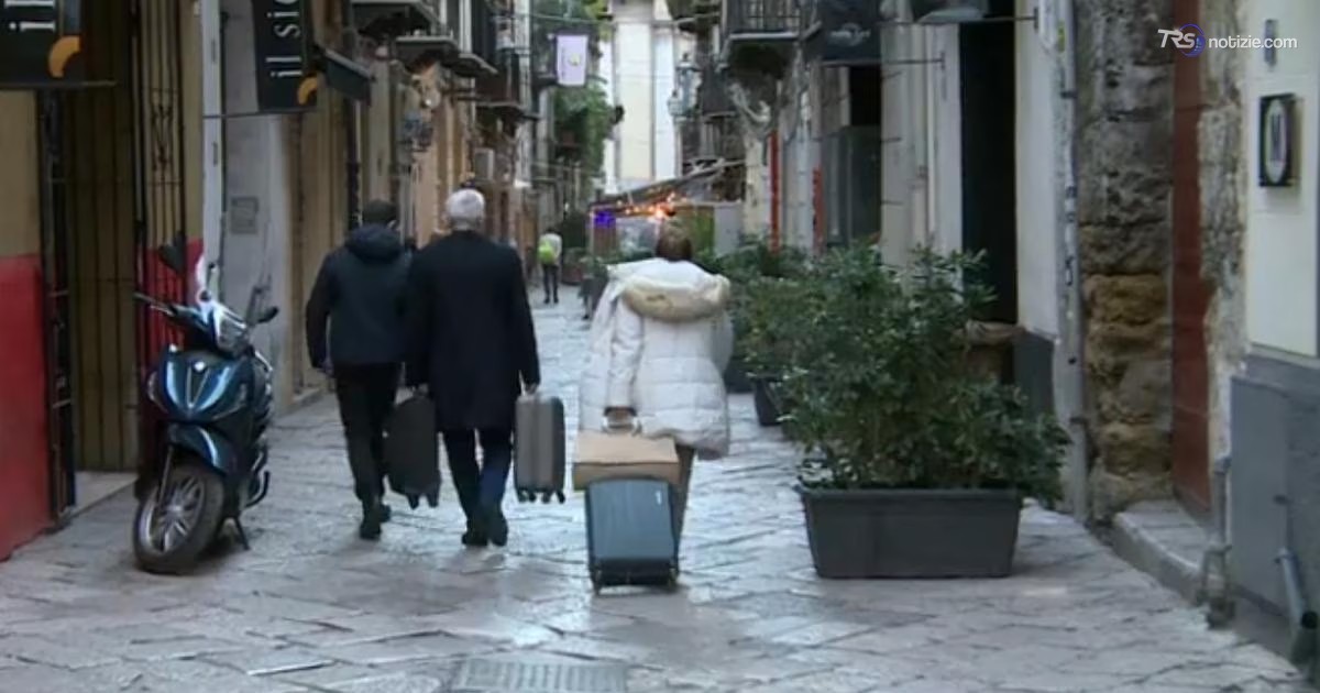 Palermo, 4 arresti per una violenta rapina a due turisti in centro città