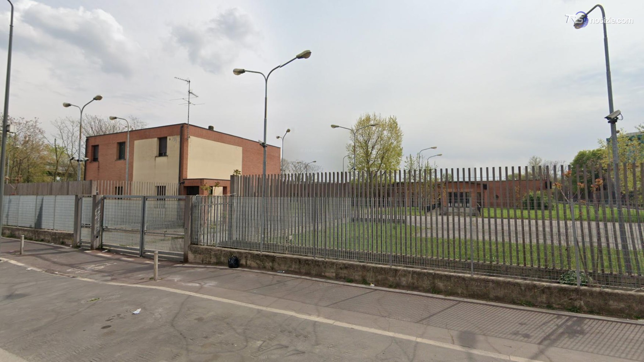 "Carte false" per migranti, perquisiti medici