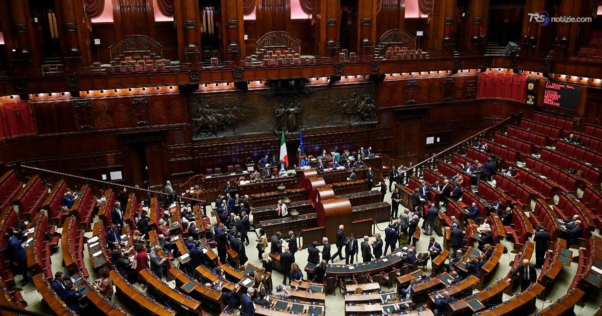 Decreto scuola e integrazione: Valditara presenta le nuove norme tra le polemiche