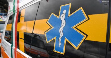 Genova, bimbo di 5 anni cade dalla finestra e muore