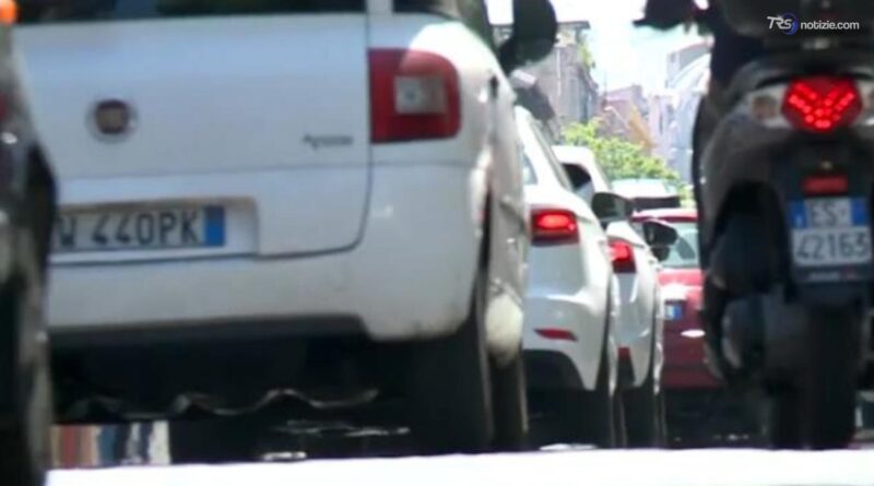 "Straccia bollo", via della Regione alla rottamazione della tassa automoblistica