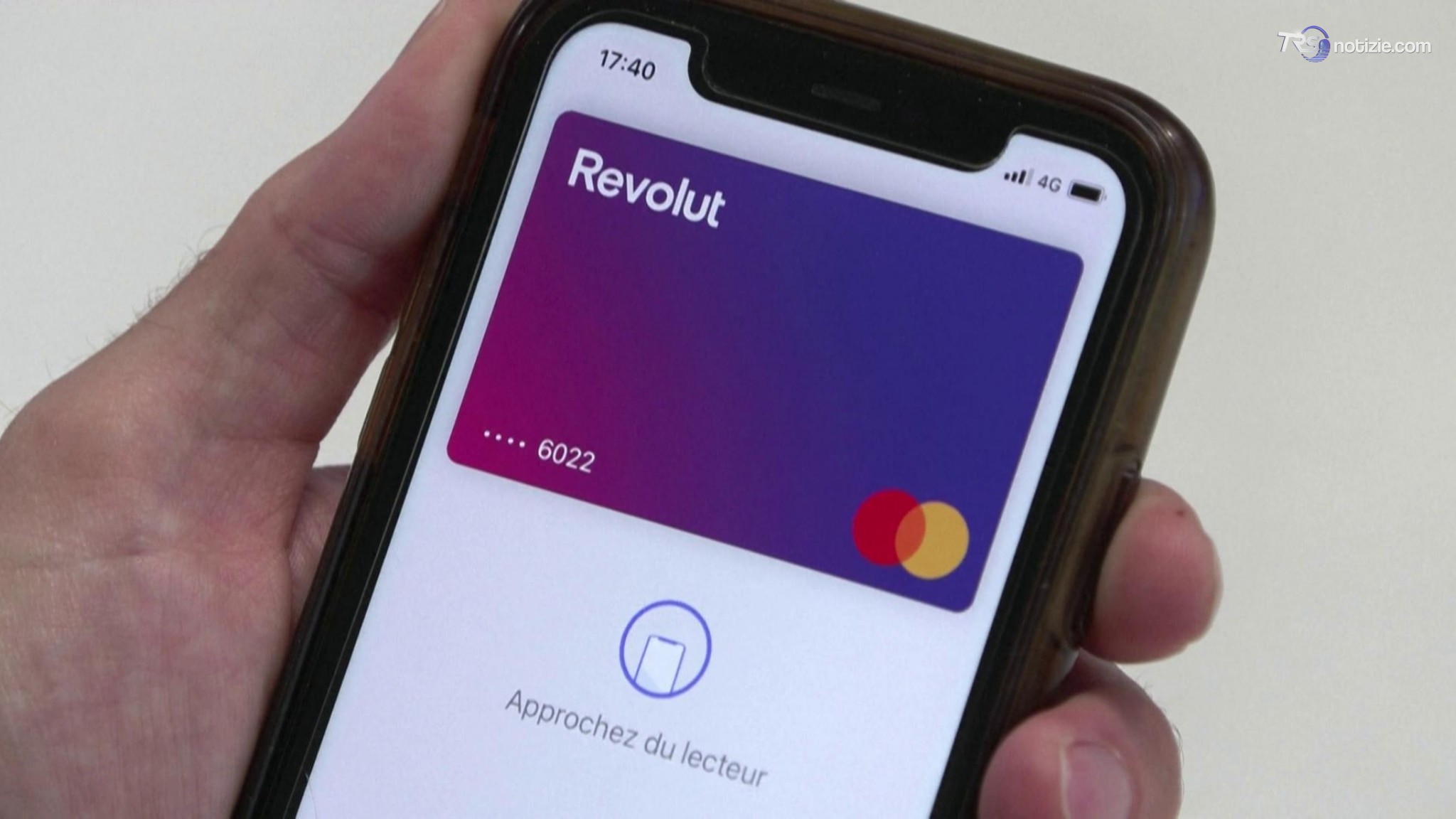 Truffa a Revolut, hacker clonano Pec della polizia e ottengono dati di clienti: indaga la Postale