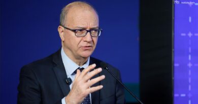 Valditara: 4 mesi di controlli in scuole