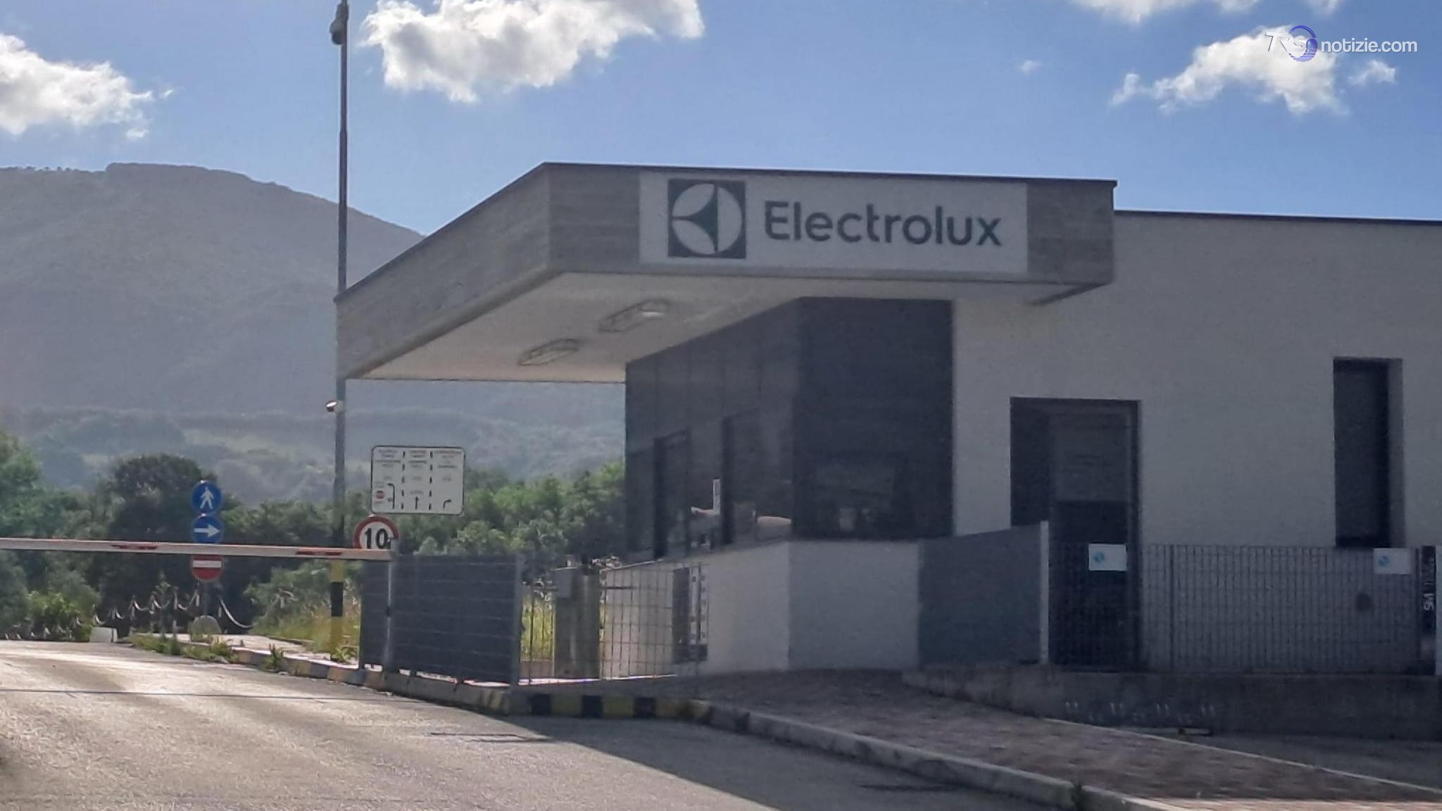 Electrolux, stop 8 ore in tutti i siti