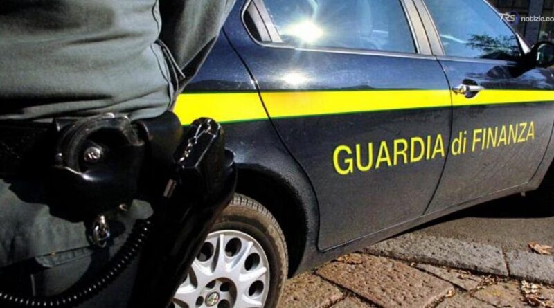 Guardia di finanza scopre "laboratorio del falso" a Cefalù: sequestrati 660 capi contraffatti