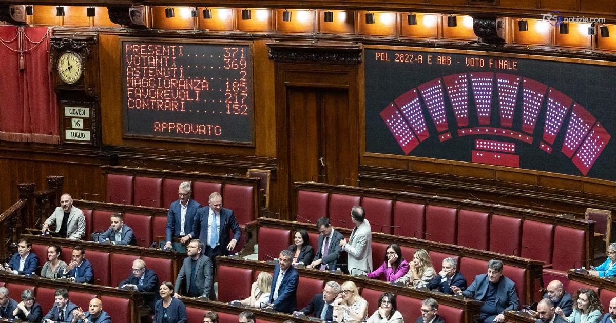 Legge elettorale, Meloni alla prova dell'Aula domani il voto sulle pregiudiziali
