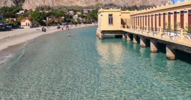 Revocato il divieto di balneazione a Mondello