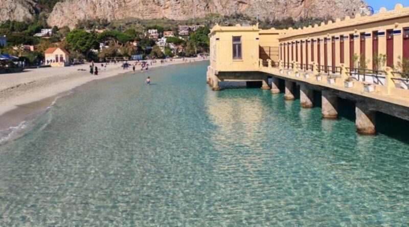 Revocato il divieto di balneazione a Mondello