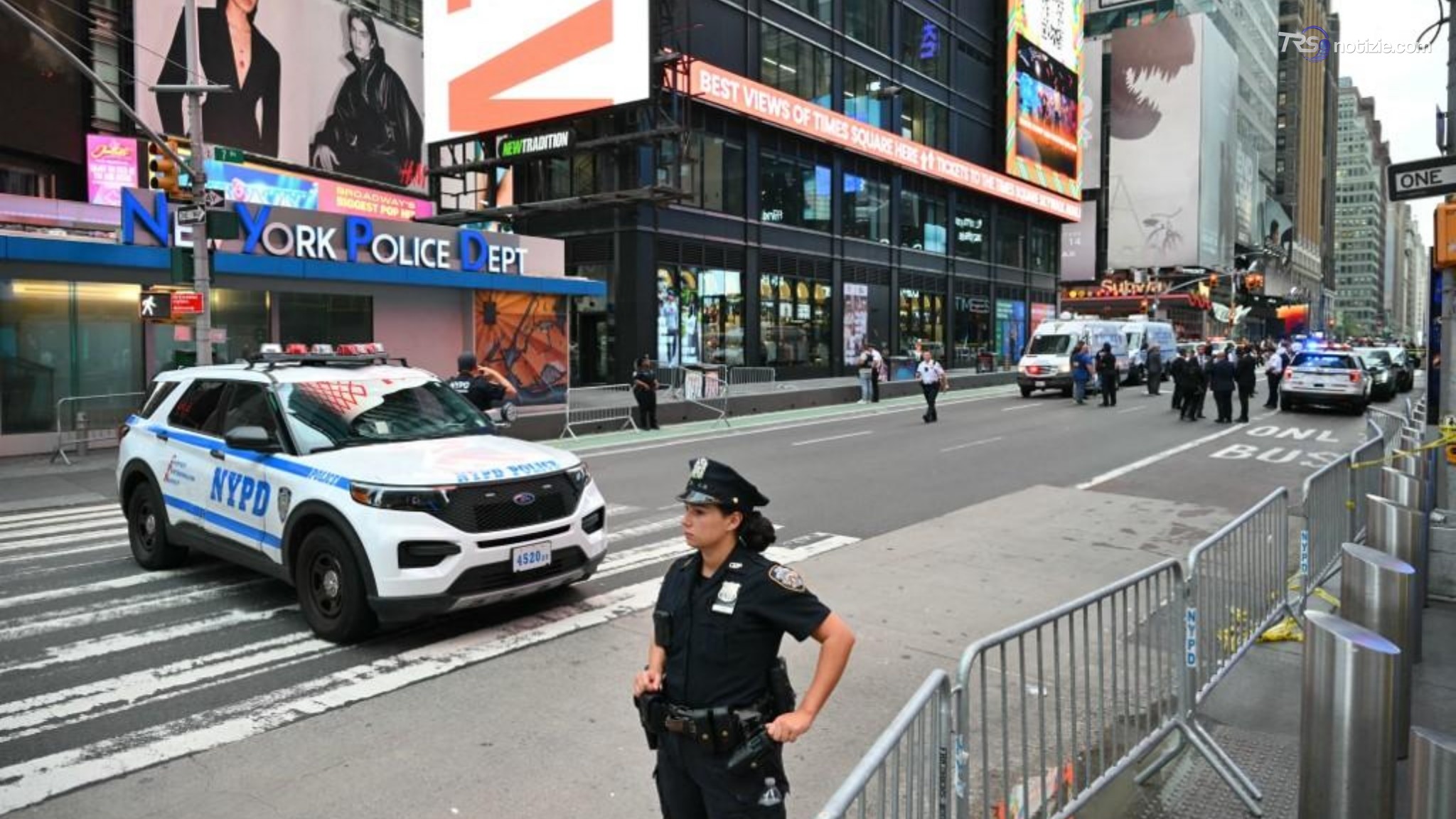 Accoltella due persone a Times Square, uccisa dalla polizia
